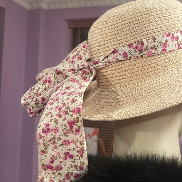 Zara raffia sun hat with flowers scarf - Picture 3 of 10